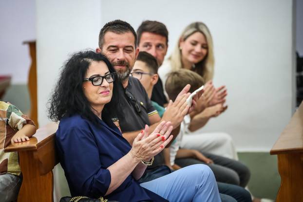 Vela Luka: U crkvi sv. Josipa održana je misa zadušnica za Olivera Dragojevića