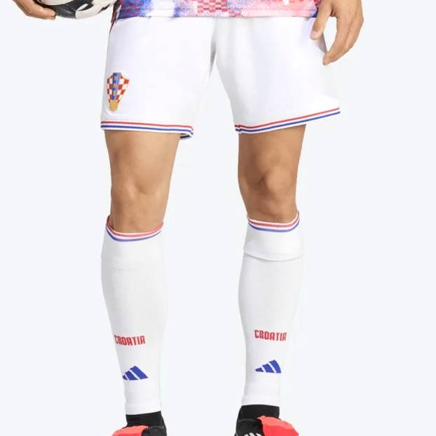 FOTO 'Vatreni' od danas nose dresove Adidasa. Kakvi su vam?