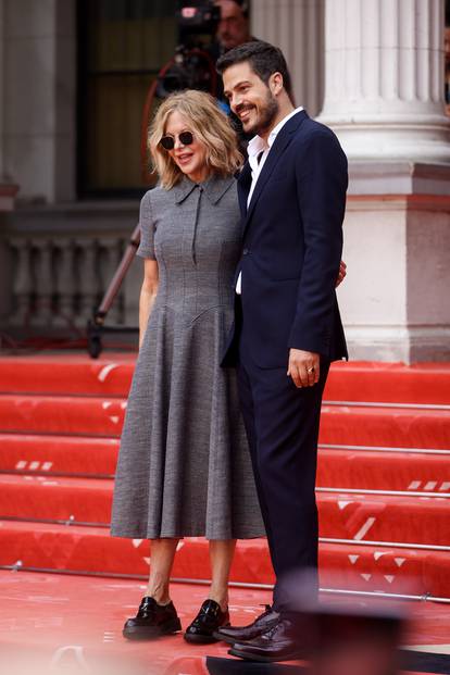 FOTO Meg Ryan prošetala se crvenim tepihom Sarajevo film festivala i pozdravila je fanove