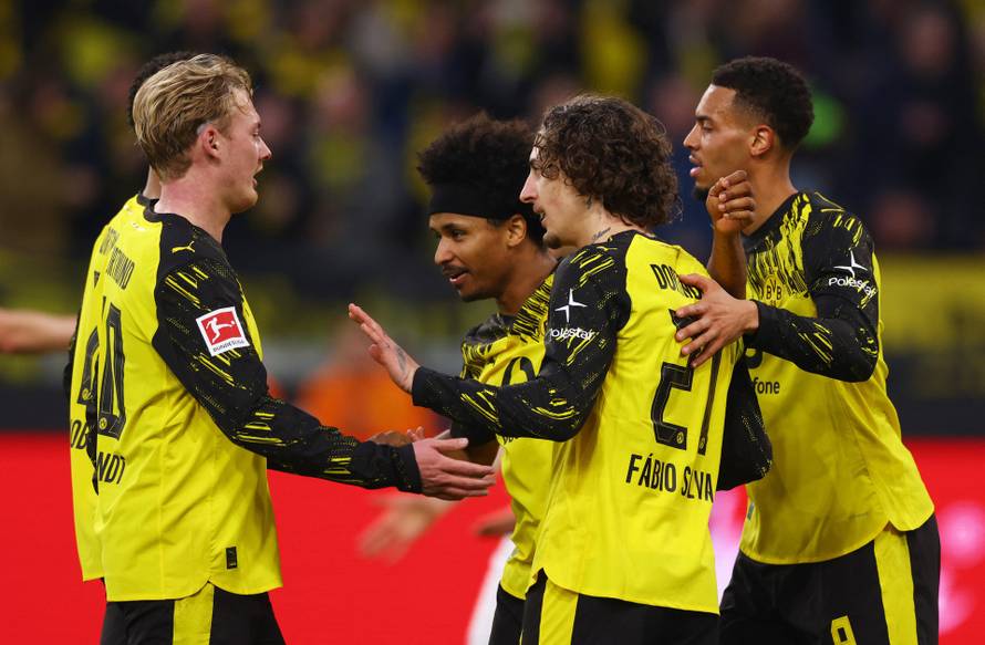 Bundesliga - Borussia Dortmund v St. Pauli