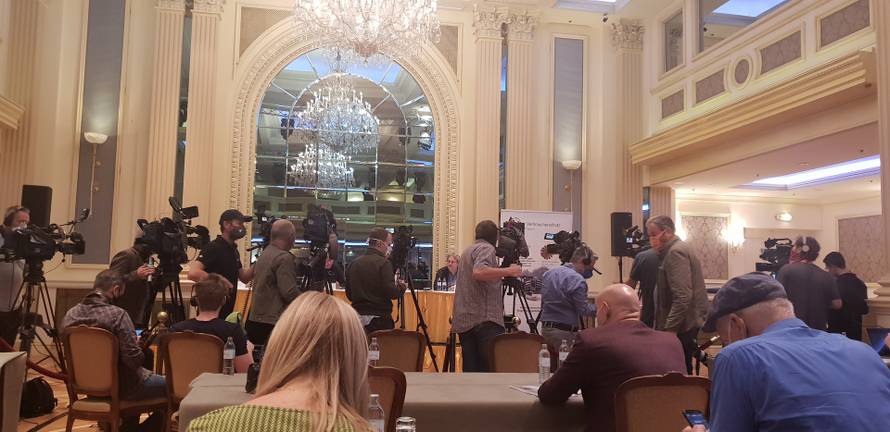 Spremne tužbe protiv austrijske vlade: Nisu zaustavili širenje korone iz skijališta u Tirolu