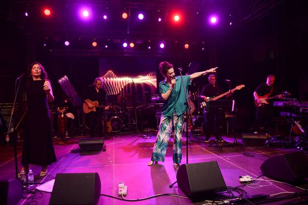 Oroslavje: Doris Dragović nastupila na Ljetnoj pozornici