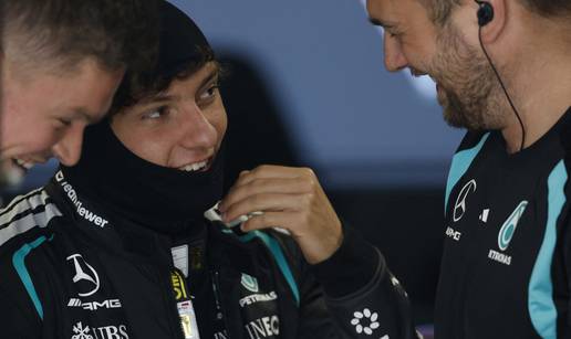 Mercedes je najbolje odradio prvi slobodni trening. Lewis Hamilton je na udaru kritika
