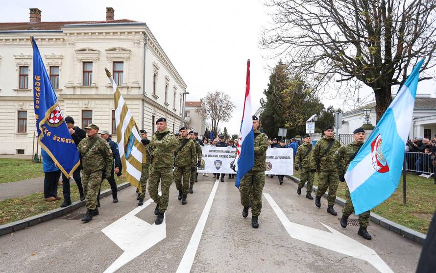 Vukovar: Kolona sjećanja na žrtvu Vukovara
