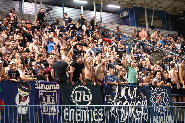 Bad Blue Boysi na utakmici Slaven Belupo - Dinamo