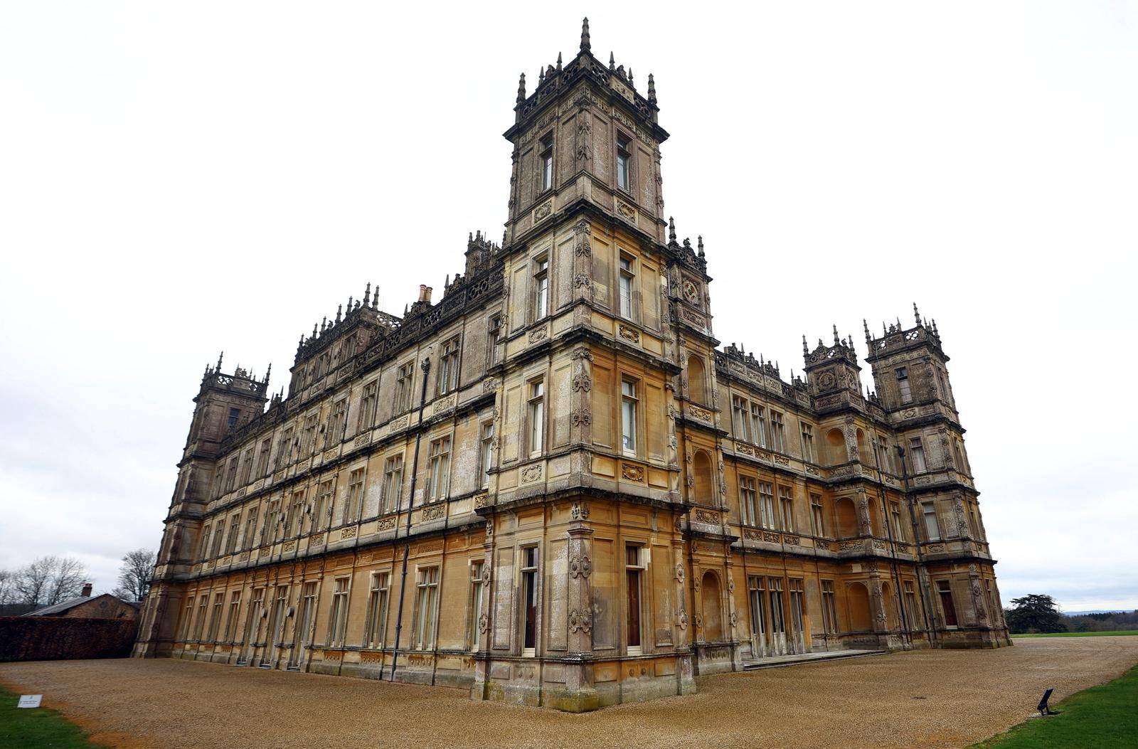 Downton Abbey castle struggles to find staff blaming Brexit