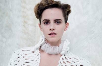 Emma Watson pozirala je u toplesu i podijelila obožavatelje