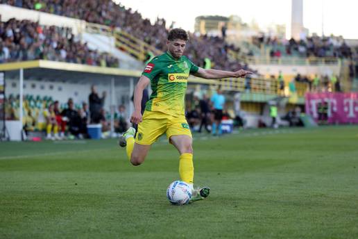 UŽIVO HNL transferi: Valinčić ovim potezom otkrio transfer u Dinamo?! Stiže i mladi talent...