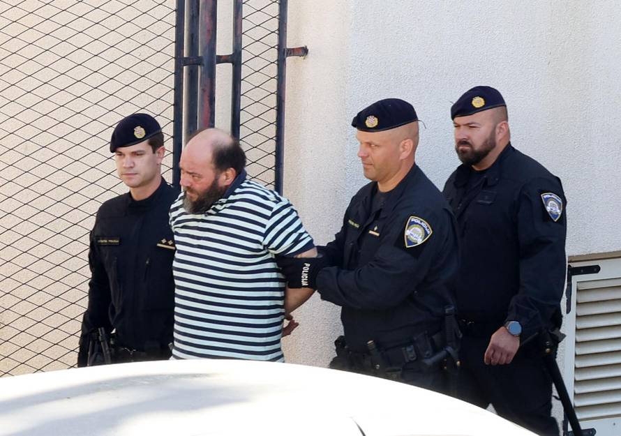 Šibenik: Privođenje Kristijana Aleksića, osumnjičenog za ubojstvo 19-godišnjaka