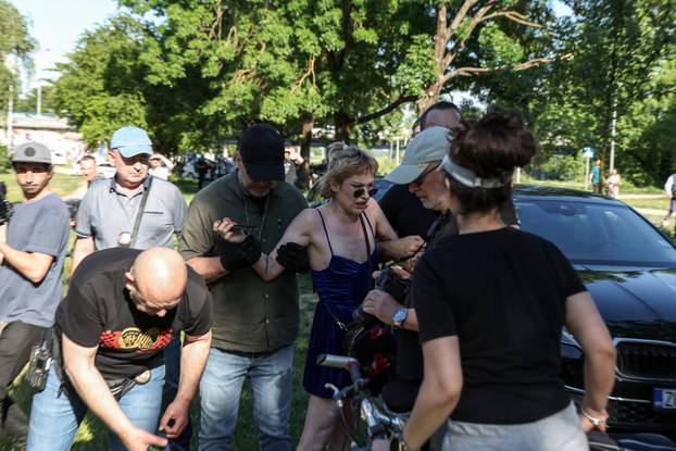 Zagreb: Privedena jedna  aktivistica na Trnjanskim kresovima