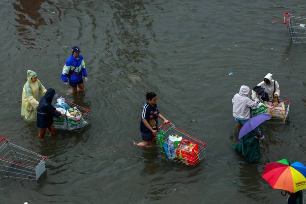 Heavy rain in Bangkok