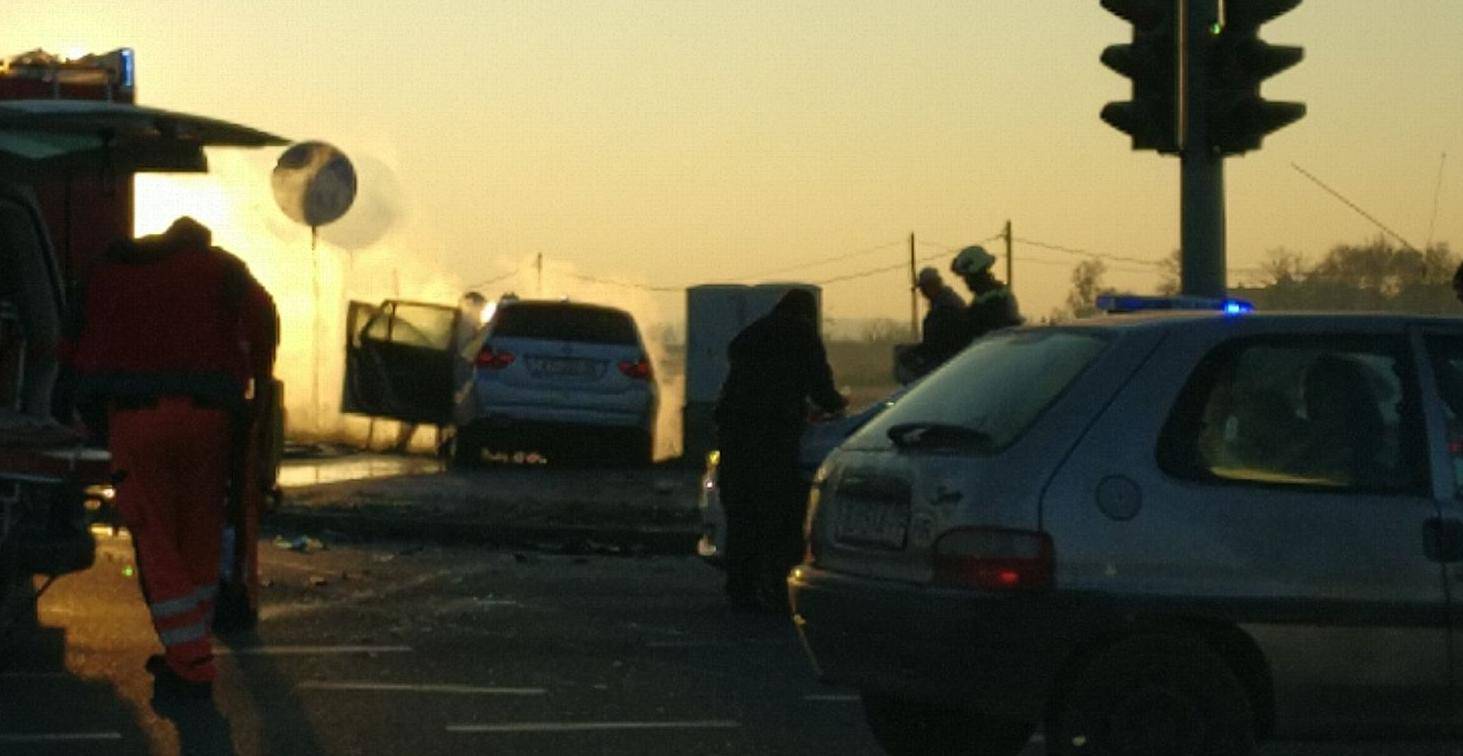 Sudar u Velikoj Gorici: Jedan auto planuo, dvoje ozlijeđenih