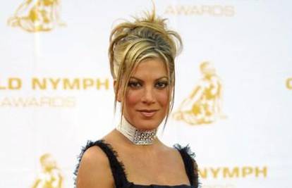 Majka na netu moli Tori Spelling: Pričaj sa mnom