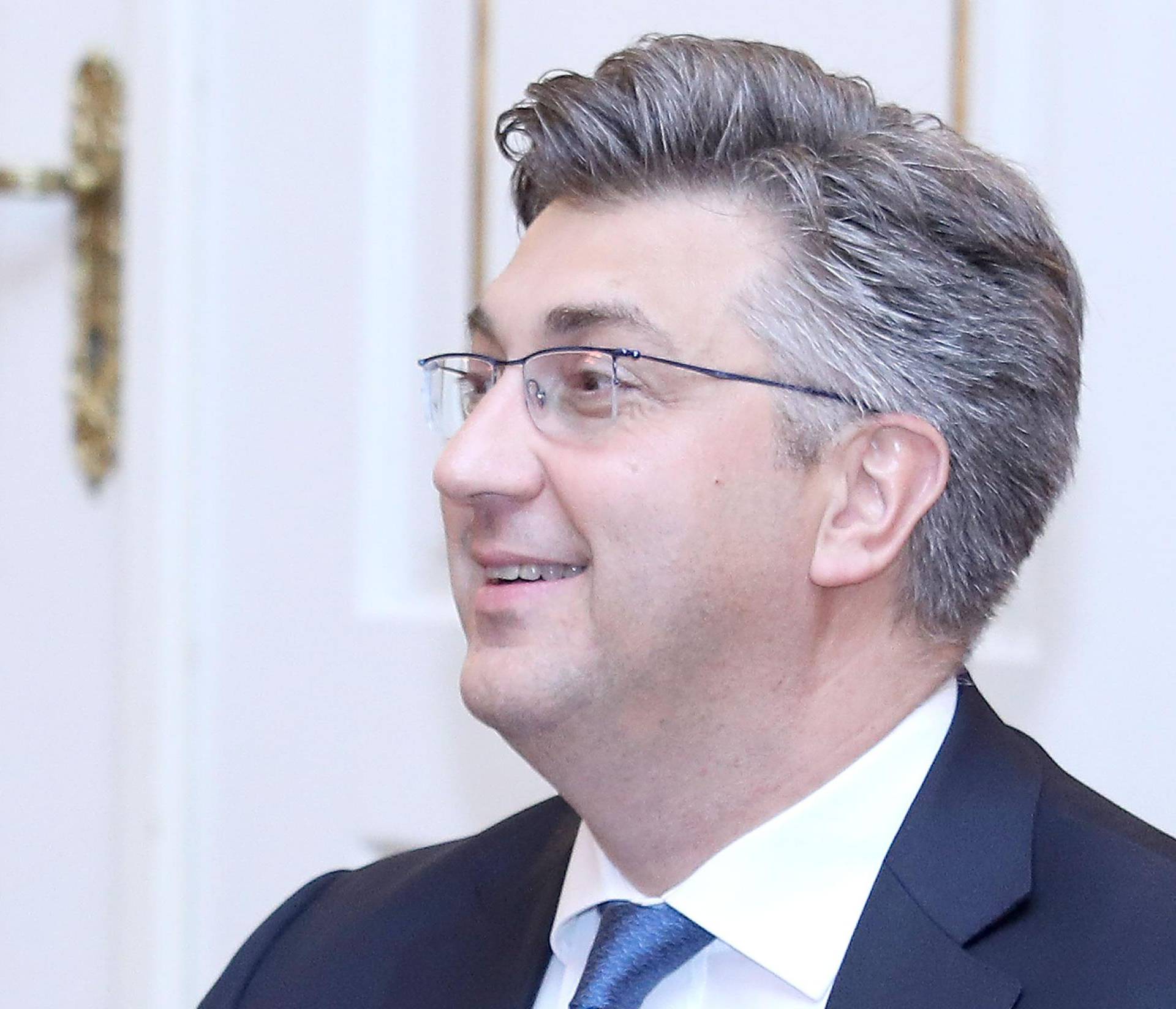 Plenković kao u vicu: 'Vjerujete li vi meni ili vlastitim očima...'