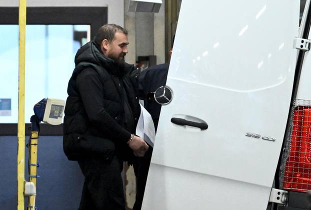 Zagreb: Privođenje uhićenih povezanih sa slučajem bolnice u Jankomiru