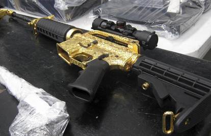 Meksička policija zaplijenila puške od srebra i zlata
