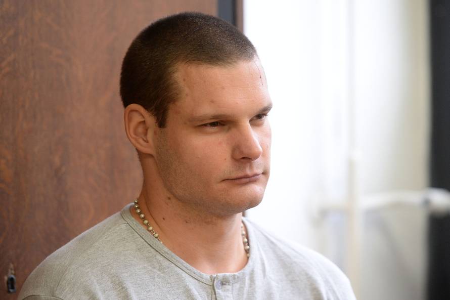 Šišaković htio odgoditi, a onda i zatvoriti suđenje za medije...