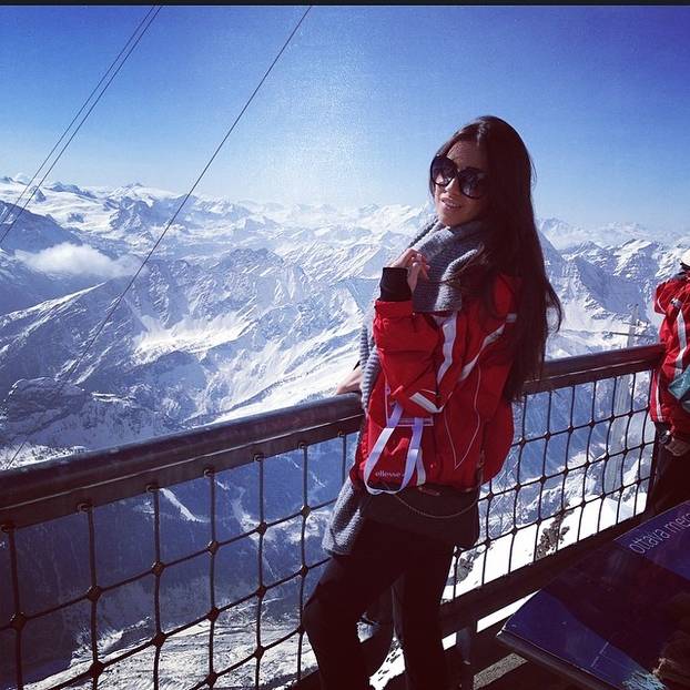 FOTO Bivša klizačica osvojila je Livakovića. Skrivala je trbuh na utakmici, sad su dobili prinovu