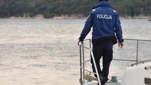 Mrtvog muškarca su pronašli u moru kod brodogradilišta u Puli
