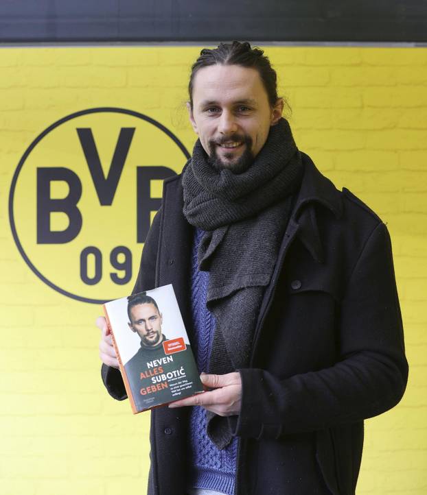 firo : 22.10.2022, football, soccer, 1st league, 1st Bundesliga, season 2022/2023, BVB, Borussia Dortmund - VfB Stuttgart