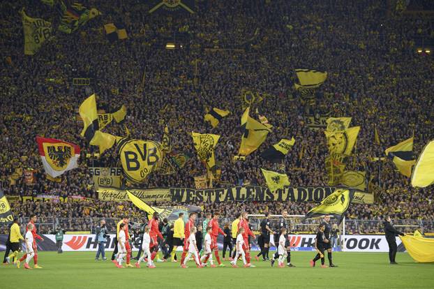 Soccer 1. Bundesliga/ Borussia Dortmund - FC Bayern Munich 2:2.
