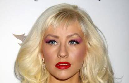 Christina Aguilera imala je malu prometnu nesreću...