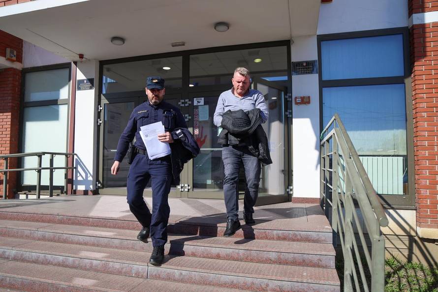 24SATA Velika Gorica: Daniel Šeničnjak u pratnji policije dolazi na Županijski sud