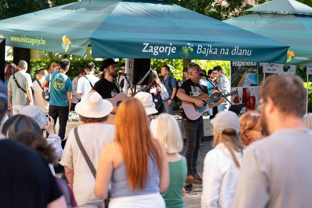 Zagreb: Vesela atmosfera u cnetru grada tijekom subotnjeg prijepodneva
