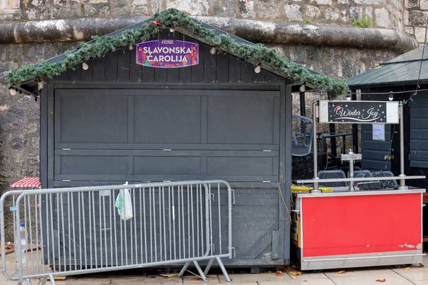 Zadar: Uklanjaju se adventske kućice