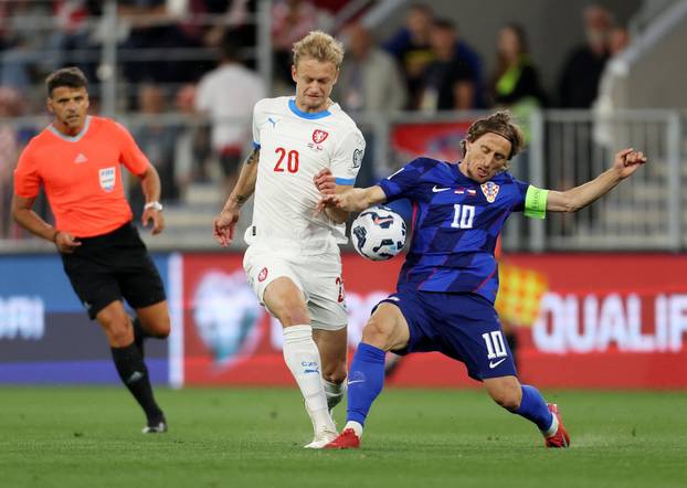 World Cup - European Qualifiers - Group L - Croatia v Czech Republic