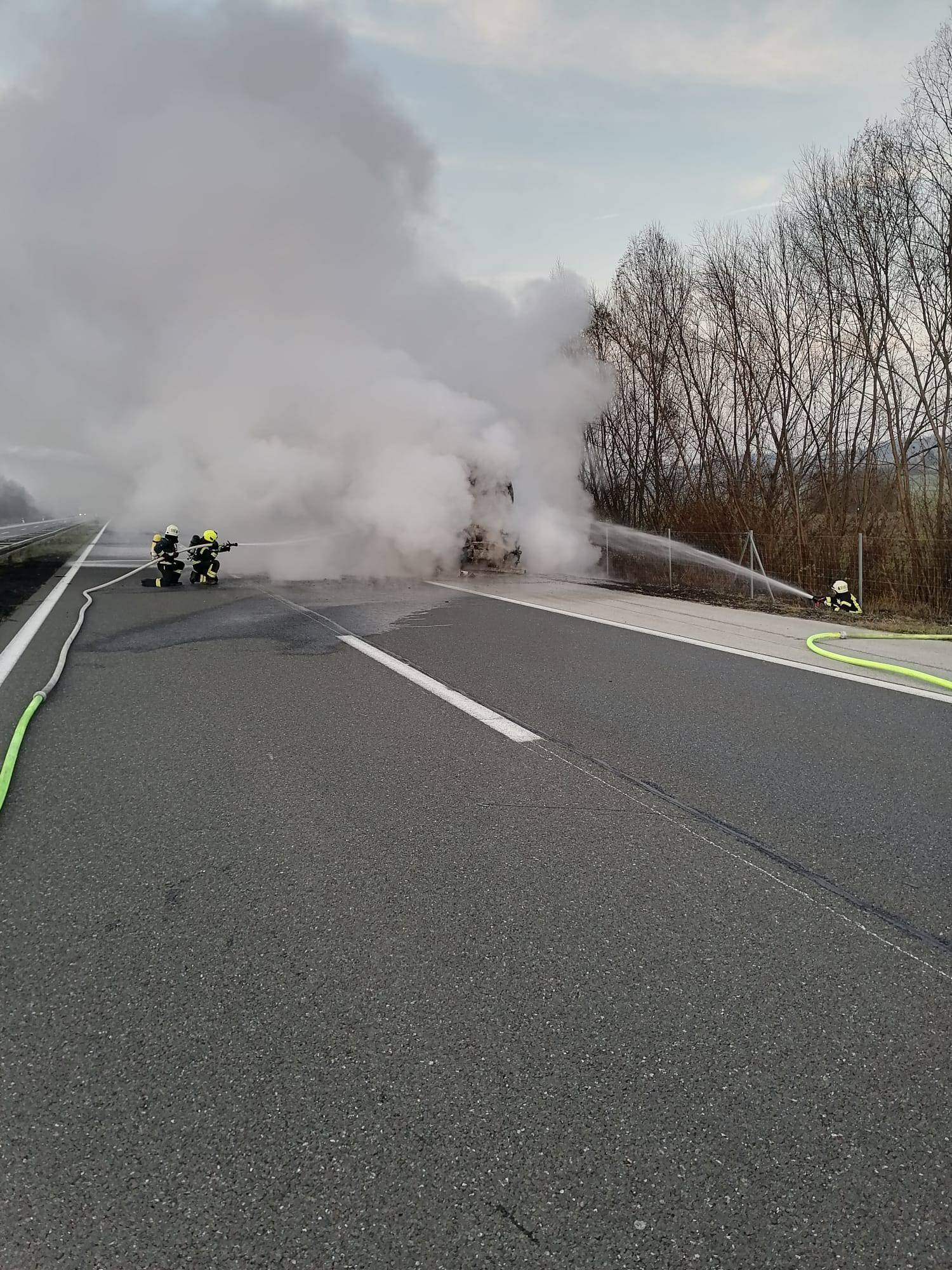 Kako je ovo moguće? Eksplodira cisterna, zatvore A4, a policija o tome ne objavi niti jednu riječ?!