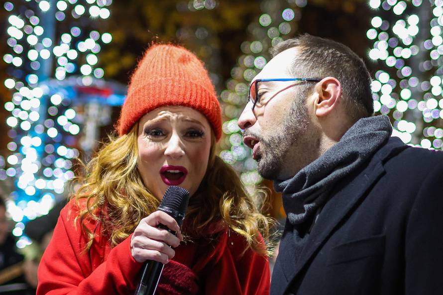 Paljenje božićnih lampica na Zrinjevcu