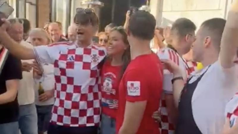 VIDEO 'Kako je dobro vidjeti vas opet!' Hit mladenci s Mundijala uživaju u fešti s navijačima...