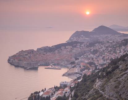 Zalazak sunca iznad Dubrovnika