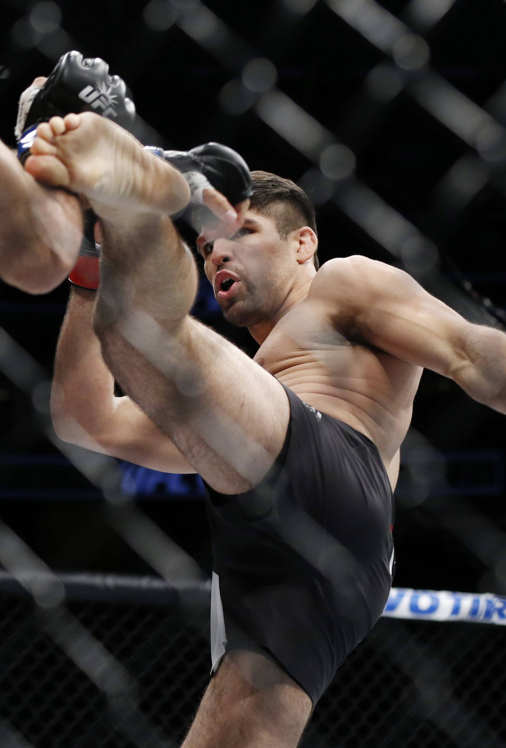 MMA: UFC 205-Luque vs Muhammad