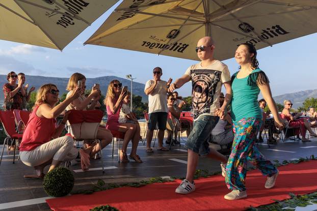 Split: Djeca sa Downovim sindromom nosila reviju u sklopu 'Ljetnih dana malih Downića'