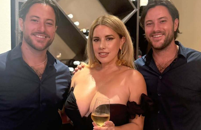 Nives Celzijus zapjevala je s tamburašima svoje Karanfile, napravila im genijalnu reklamu