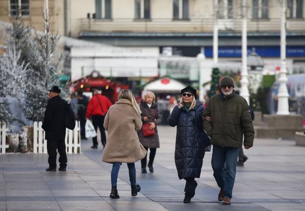 Zagreb: Advent u centru grada tijekom dana