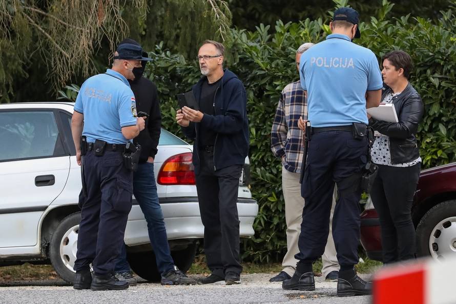 Jedna osoba privedena je ispred škole u Krapinskim Toplicama