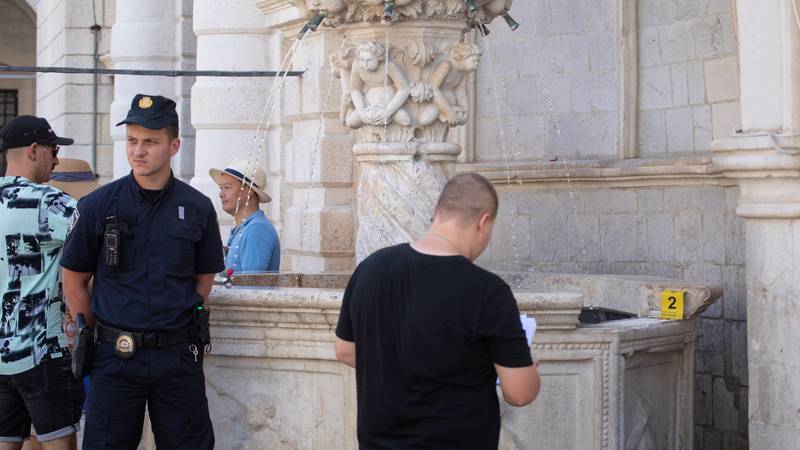 U Dubrovniku oštećena Mala Onofrijeva fontana iz 15. st.