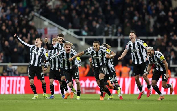 FA Cup - Third Round - Newcastle United v AFC Bournemouth