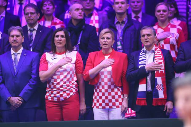 Lille: Predsjednica Kolinda Grabar-KitaroviÄ bodri hrvatsku Davis Cup reprezentaciju