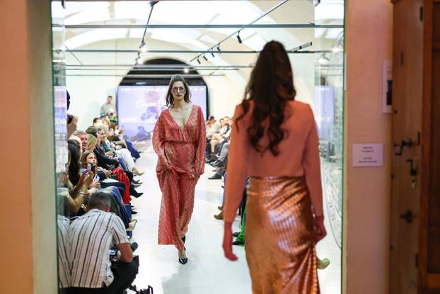 24 sata Zagreb: Modna revija brenda Duchess Snježane Schillinger u Muzeju grada Zagreba