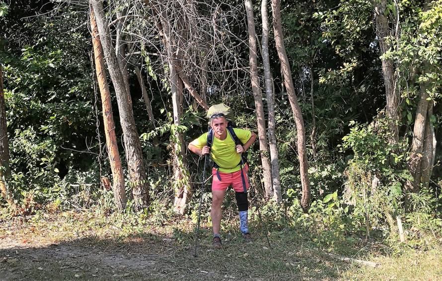 U 55 dana s protezom će proći 1100 km, od Prevlake do Istre