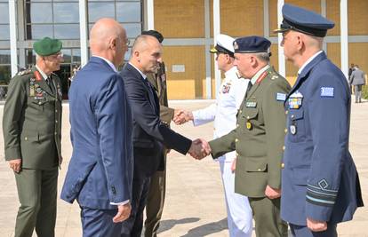 Anušić u Grčkoj: Razgovaraju o dronovima, Ukrajini, ali i suradnji naše i grčke mornarice