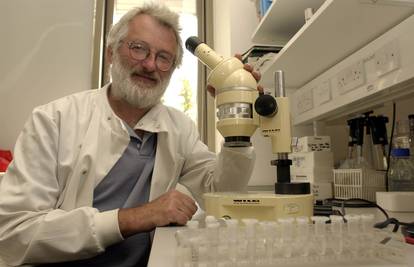 Preminuo John Sulston, pionir istraživanja ljudskog genoma