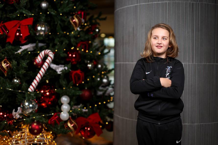 24 SATA Zagreb: Dječak Patrick pušta dugu kosu pa je donira djeci oboljeloj od malignih bolesti