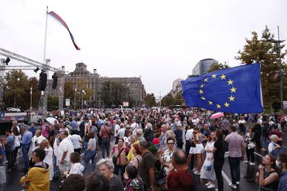 Srbi ne odustaju od protesta: Po 21. put su izašli ulice u sklopu prosvjeda 'Srbija protiv nasilja'