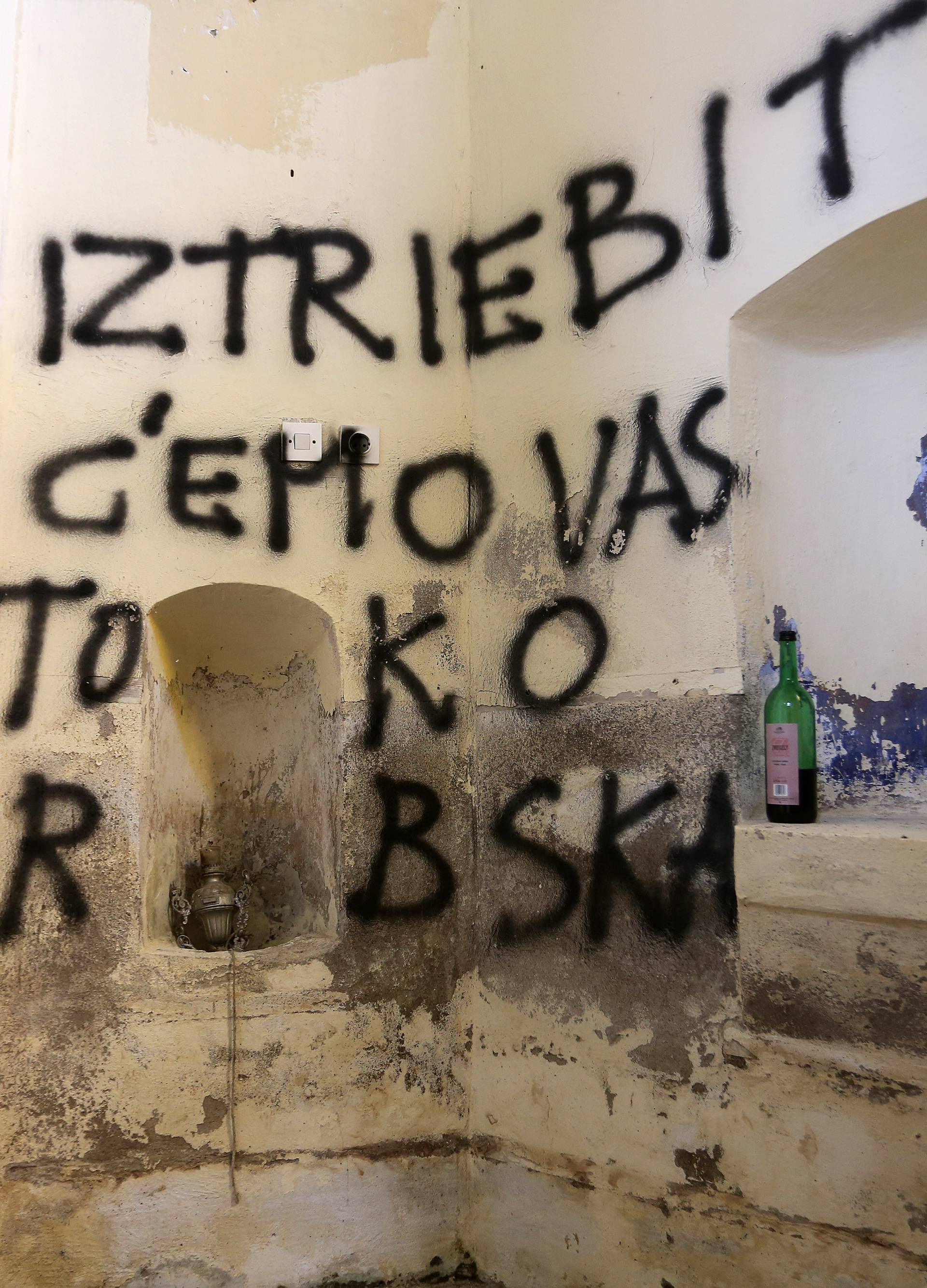 Muškarac (44) osumnjičen za ustaške grafite oko Županje