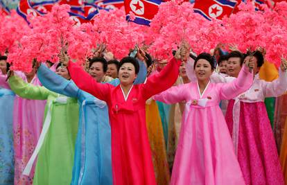Kim Jong-un planira orgije s curicama, odvode ih iz škola